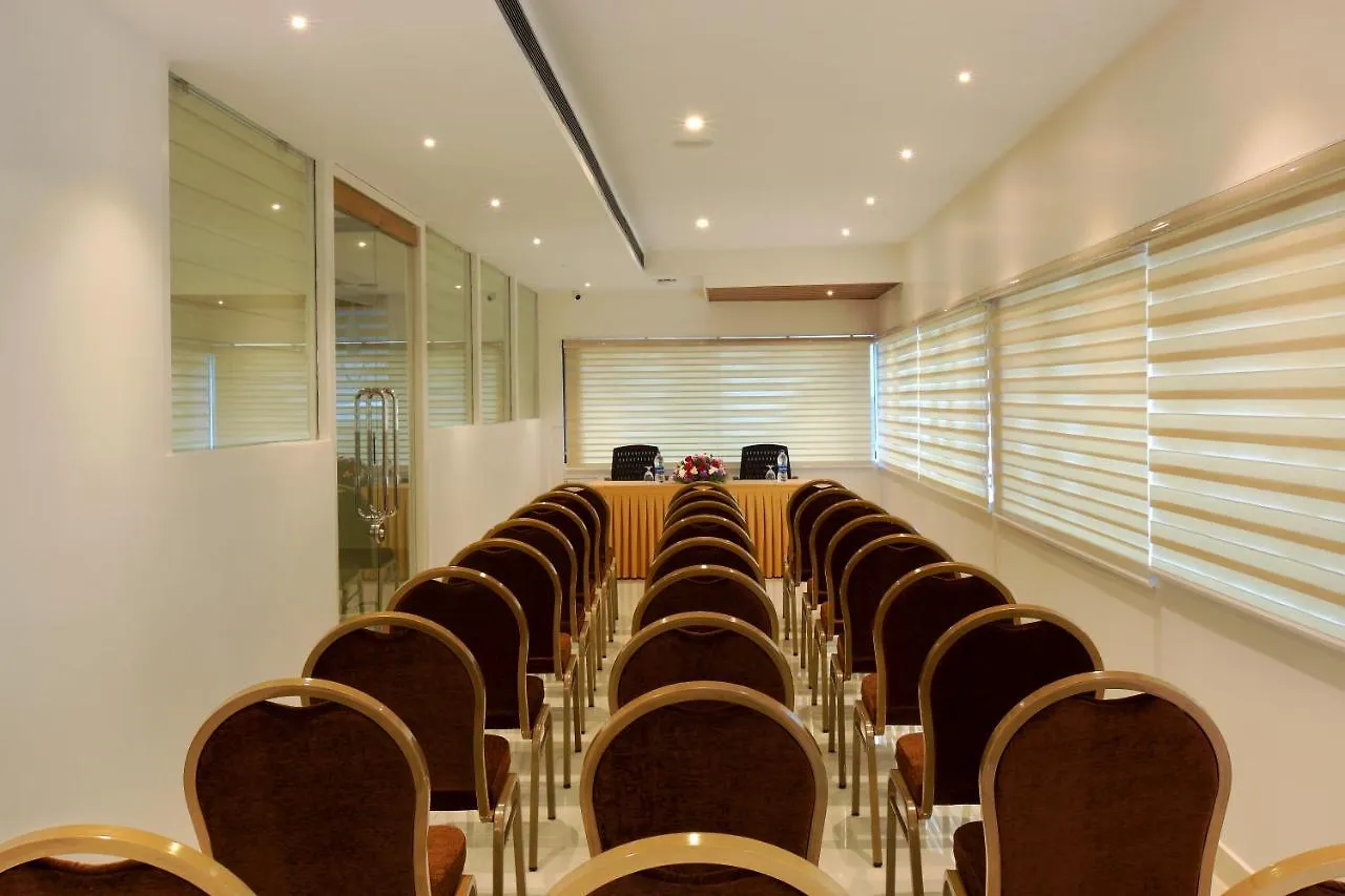 Hotel Novark Munnar Kallar Vattiyar